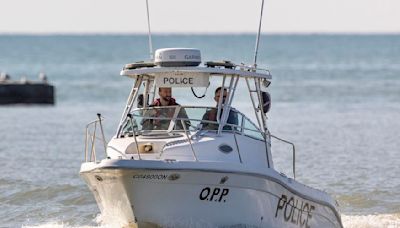Empty kayak sparks large police, Coast Guard search near Grand Bend