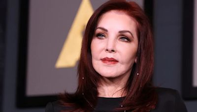 Priscilla Presley acusó a ex socios de “abuso de ancianos” y robo del patrimonio de Elvis Presley