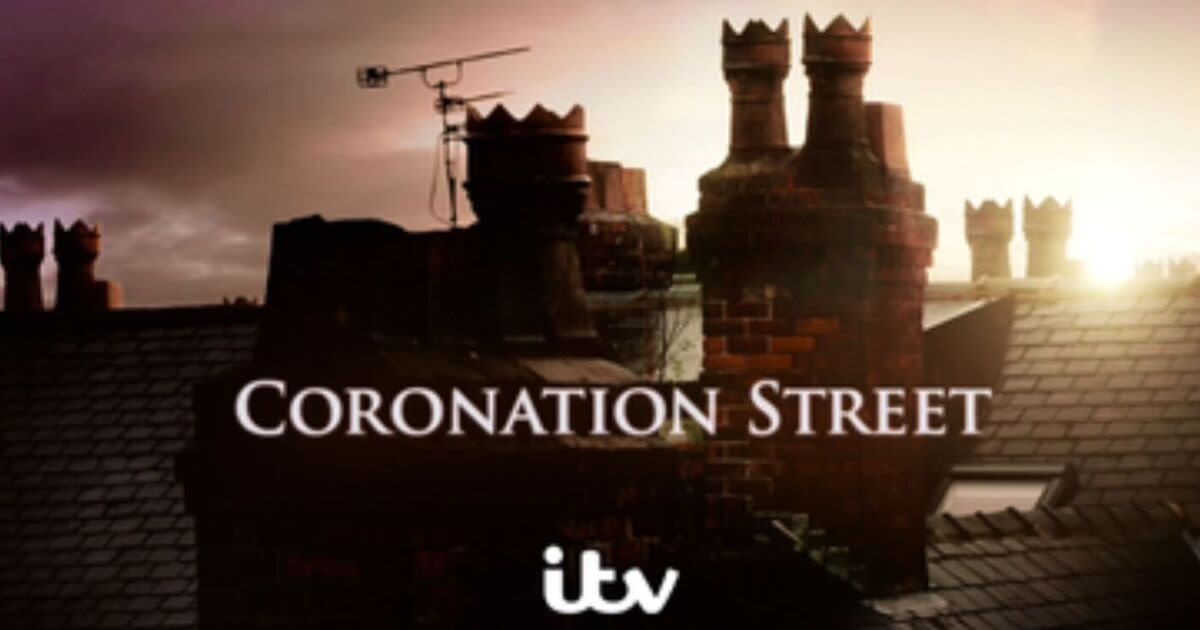 Coronation Street star sparks exit fears with three-word goodbye to fans