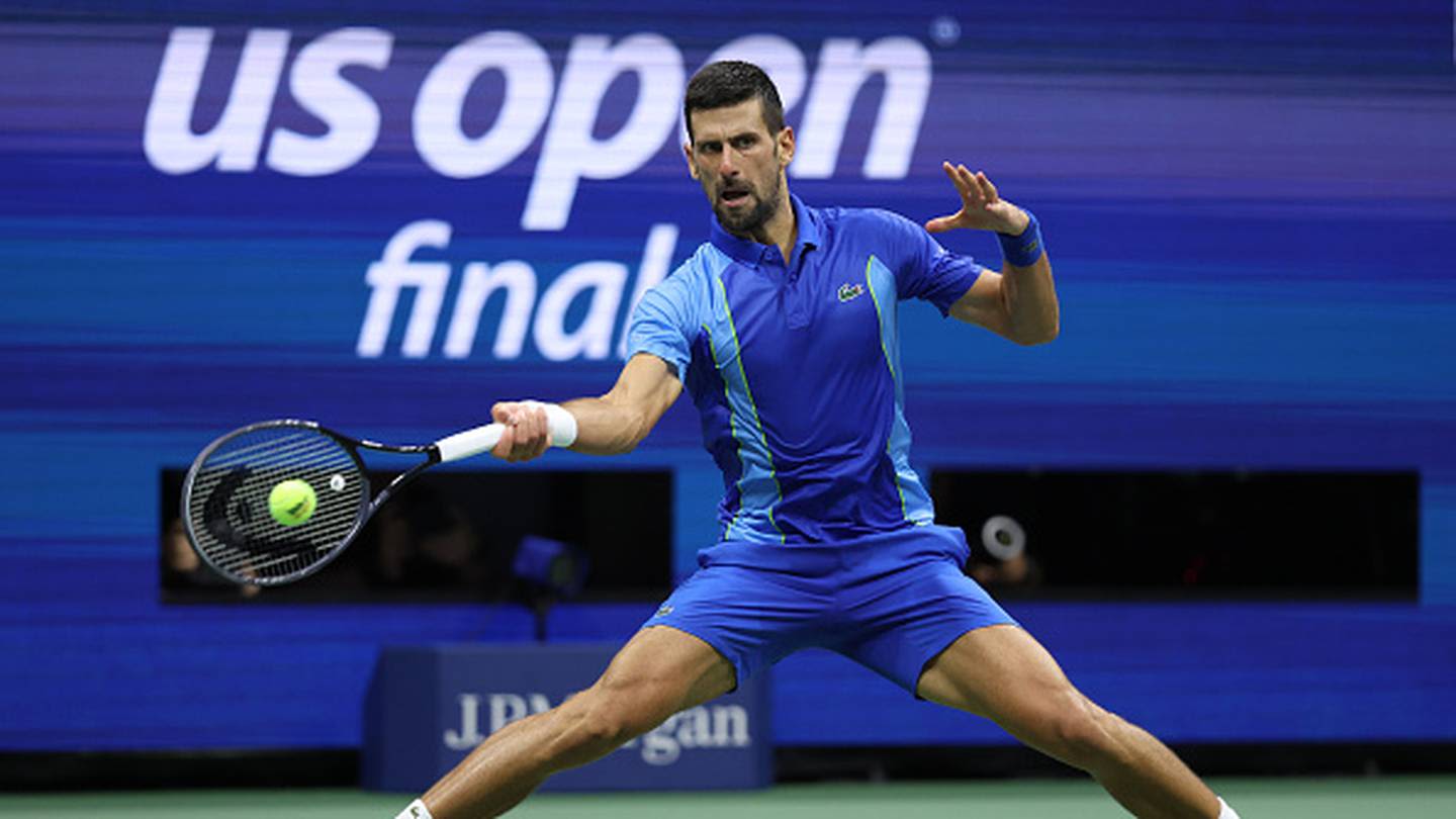 WATCH: Djokovic injured after bottle falls on his head while signing autographs