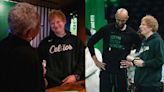 NBA: Ed Sheeran apoya a los Boston Celtics en la final de Conferencia del Este