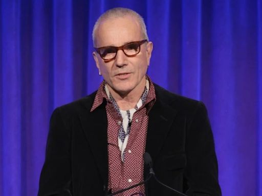 Three-time Oscar winner Daniel Day-Lewis ends acting retirement after seven years, to make comeback with film directed by son