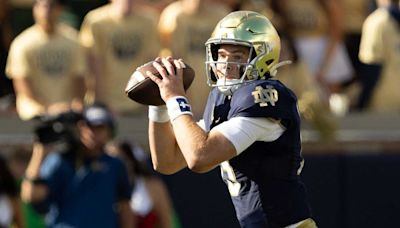 Notre Dame QB Riley Leonard Dealing With Injury Suffered in Loss to Northern Illinois