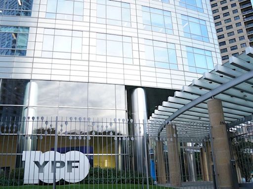 Juicio por YPF: los 4 argumentos que presentó Argentina para evitar que Burford tome el control de la petrolera