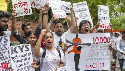 Student outfits of some INDIA bloc parties protest at Jantar Mantar, plan march to Parliament