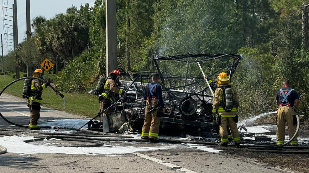 RV goes up in flames in Palm City, driver escapes blaze