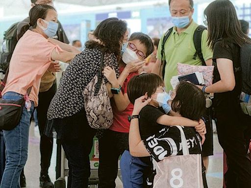 子女離港 4成受訪長者感孤獨 長者安居協會倡每週至少一次視像通話 (17:38) - 20240529 - 港聞