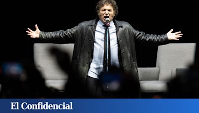 "Yo soy el león": la actuación musical de Milei cantando 'Panic Show' entre insultos a Pedro Sánchez