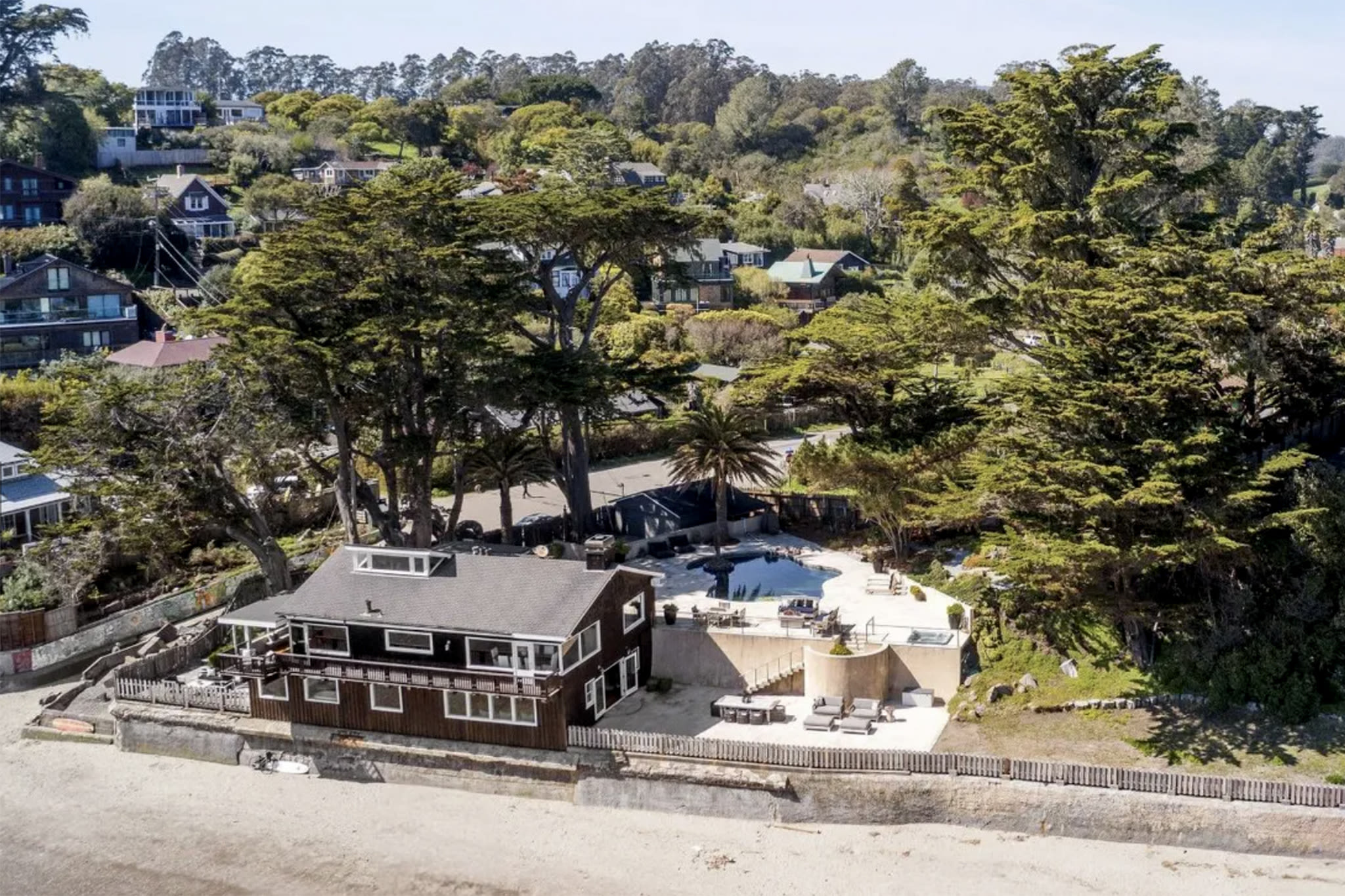 Rock stars' former Bay Area beach house hits market for $15M