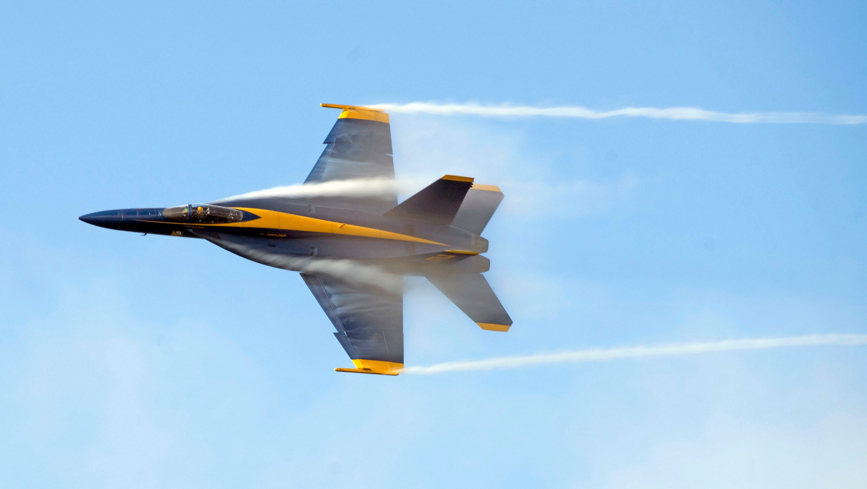 Pensacola Beach Air Show live coverage: Parking lot closed before 7 a.m.