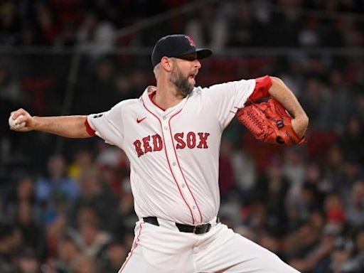 Red Sox place RHP Chris Martin on IL with anxiety