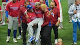 Mets closer Edwin Díaz expected to miss 2023 season after tearing patellar tendon during WBC celebration