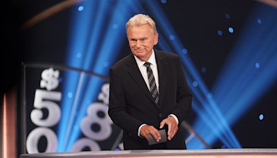 Pat Sajak shares 6-word message to fans in 'Wheel of Fortune' farewell