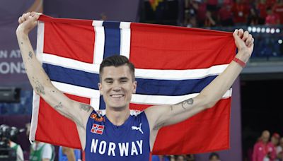 Jakob Ingebrigtsen impone su ley en el 1.500 y logra su tercer doblete continental