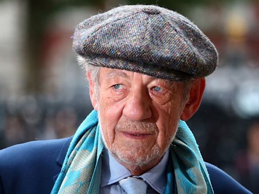 Preocupación por Ian McKellen, actor de “El señor de los anillos”: sufrió un accidente y quedó internado