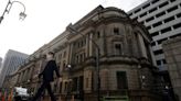 Los rendimientos de la deuda japonesa caen en sintonía con los de EEUU tras comentarios del BoJ