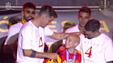 Quién es María Caamaño, la niña que celebró la Eurocopa junto a los jugadores españoles