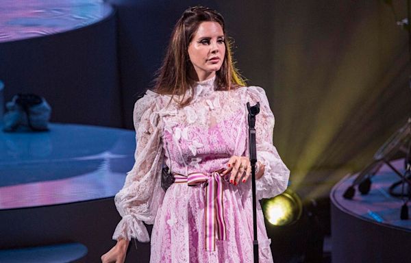 Lana Del Rey’s Debut Album Is Hugely Popular Again