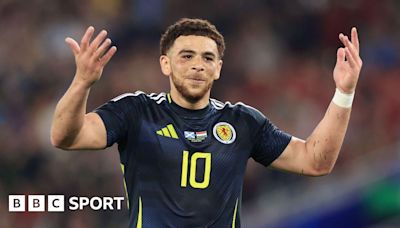 Che Adams: Scotland striker set for Torino medical