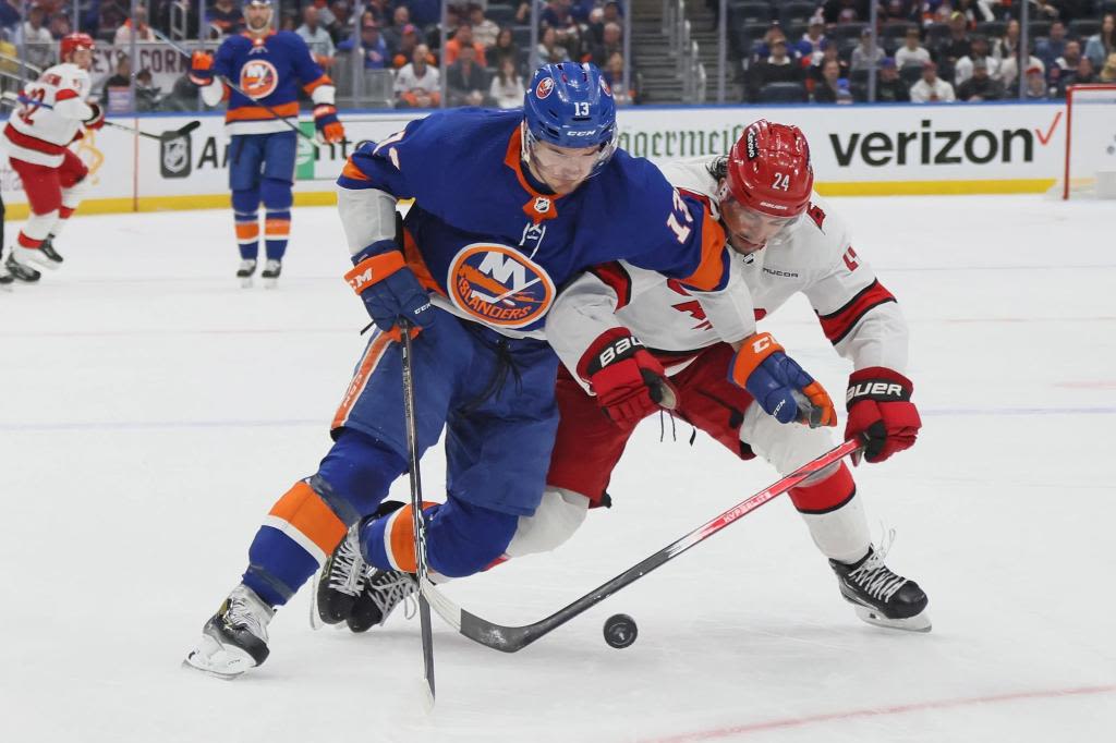 Islanders vs. Hurricanes Game 5 prediction: NHL Playoffs odds, picks, bets