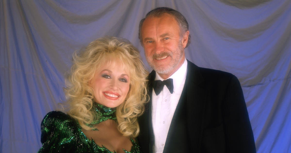 Dolly Parton Reacts to Death of Friend and '9 to 5' Co-Star Dabney Coleman