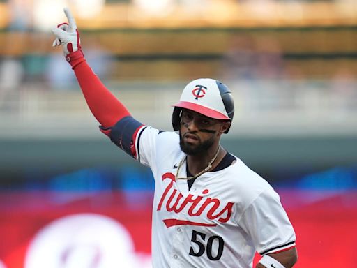 Castro stays hot, leads Twins past Mariners