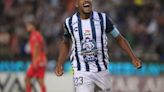 El venezolano Salomón Rondón desafía en pleno Azteca al campeón América