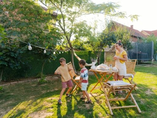 Meine Frau und ich arbeiten Vollzeit: Wir müssen die Sommerferien unserer Kinder 6 Monate im Voraus planen