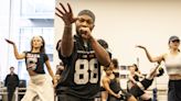 Photos: See Todrick Hall & More in Rehearsals for BURLESQUE