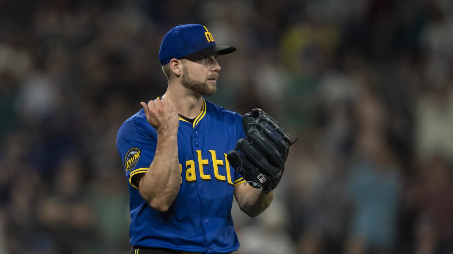 Seattle Mariners' Manager Scott Servais Praises Reliever