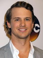 Freddie Stroma