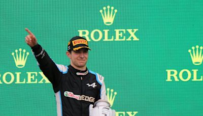 Geschenk: Ocon bekommt Formel-1-Auto nach Hause geliefert