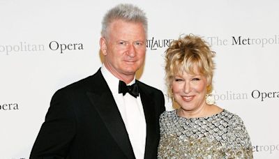 Bette Midler, 78, says the key to her nearly 40-year marriage is sleeping in separate bedrooms