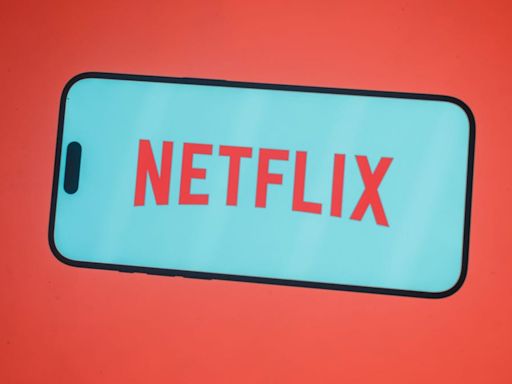 No Internet Connection? Here's How You Can Still Watch Netflix Movies and Shows
