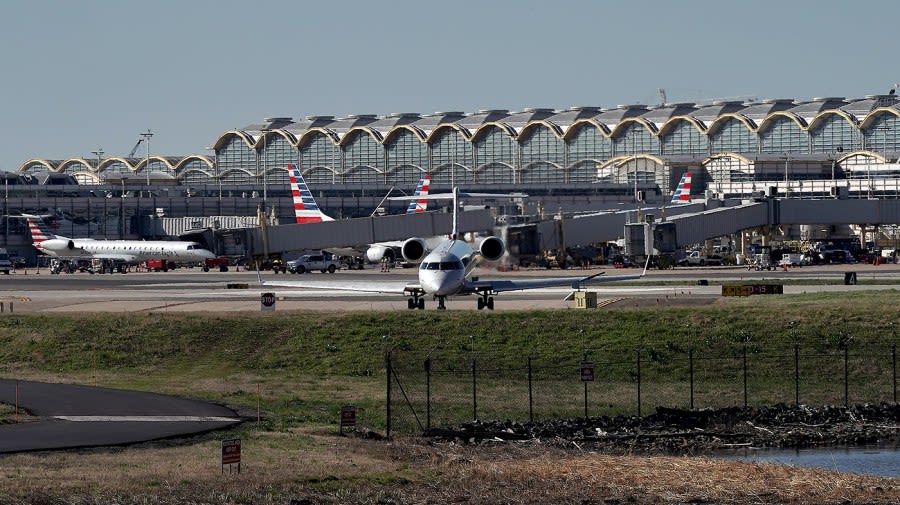 FAA investigating near miss collision at Reagan National Airport