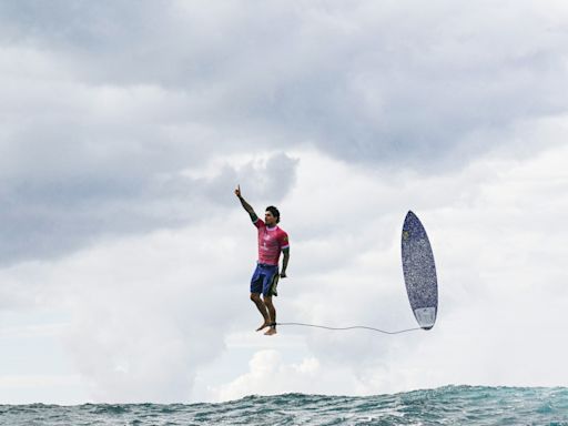 VIDEO: Gabriel Medina, el brasileño que rozó el 10 olímpico en una increíble ola en el surf de París 2024