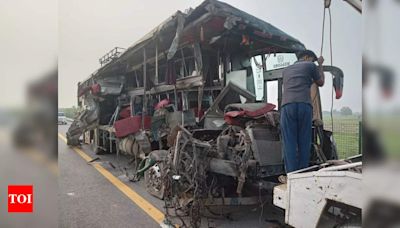 18 dead in UP expressway tragedy: Chilling visuals from deadly bus crash that will scare you | Agra News - Times of India