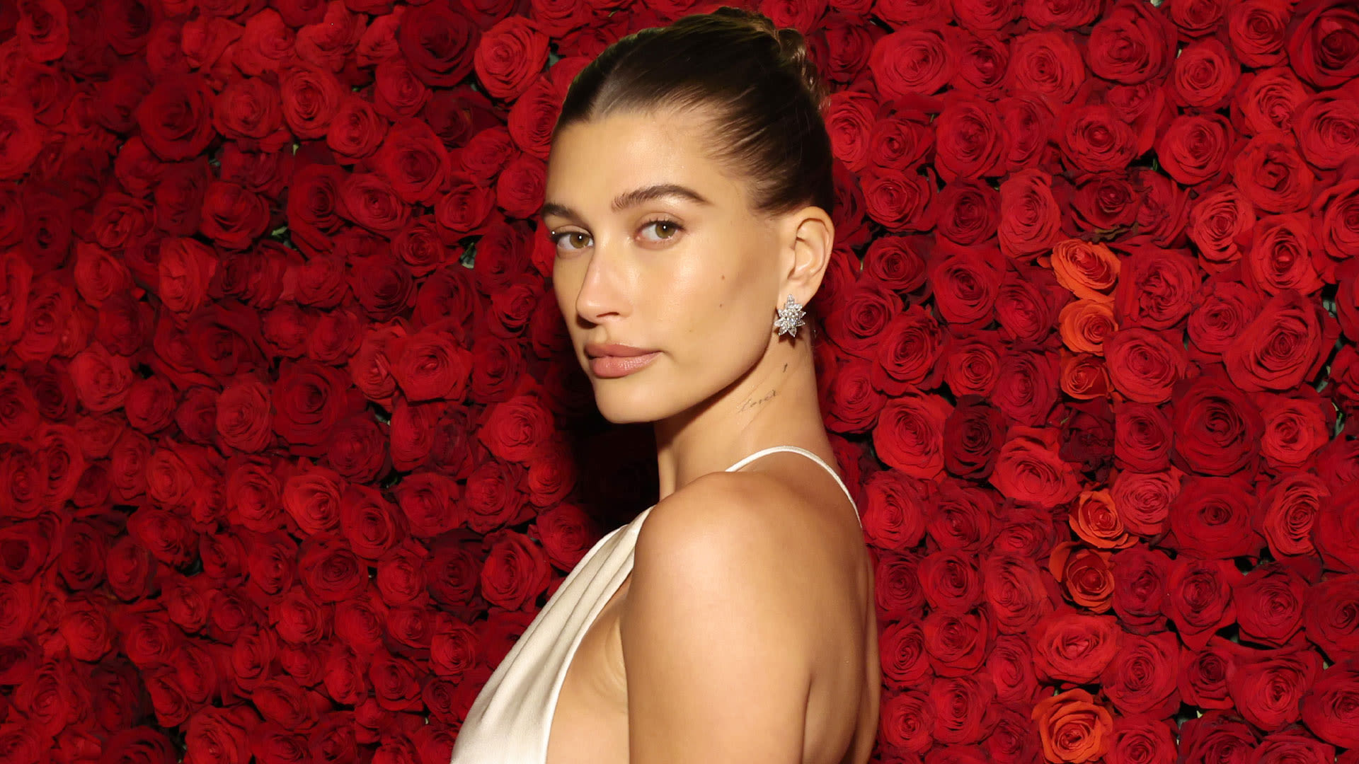 Hailey Bieber fans will know 'for sure' if she's pregnant at major event