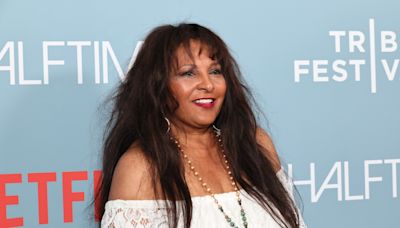 Pam Grier to develop ‘Foxy Brown’ musical, TV series based on her memoir