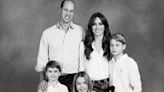 El detalle perturbador en la postal navideña que compartieron el príncipe William y Kate Middleton: “¡Le falta el dedo!”