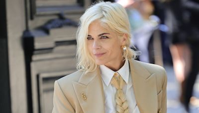 Selma Blair se convierte en la favorita de la Semana de la Moda en París