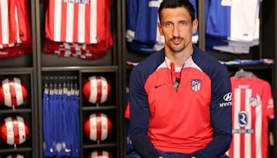 Savic: "Mi cabeza siempre ha estado en el Atlético, pero parece que mi cara os molesta"