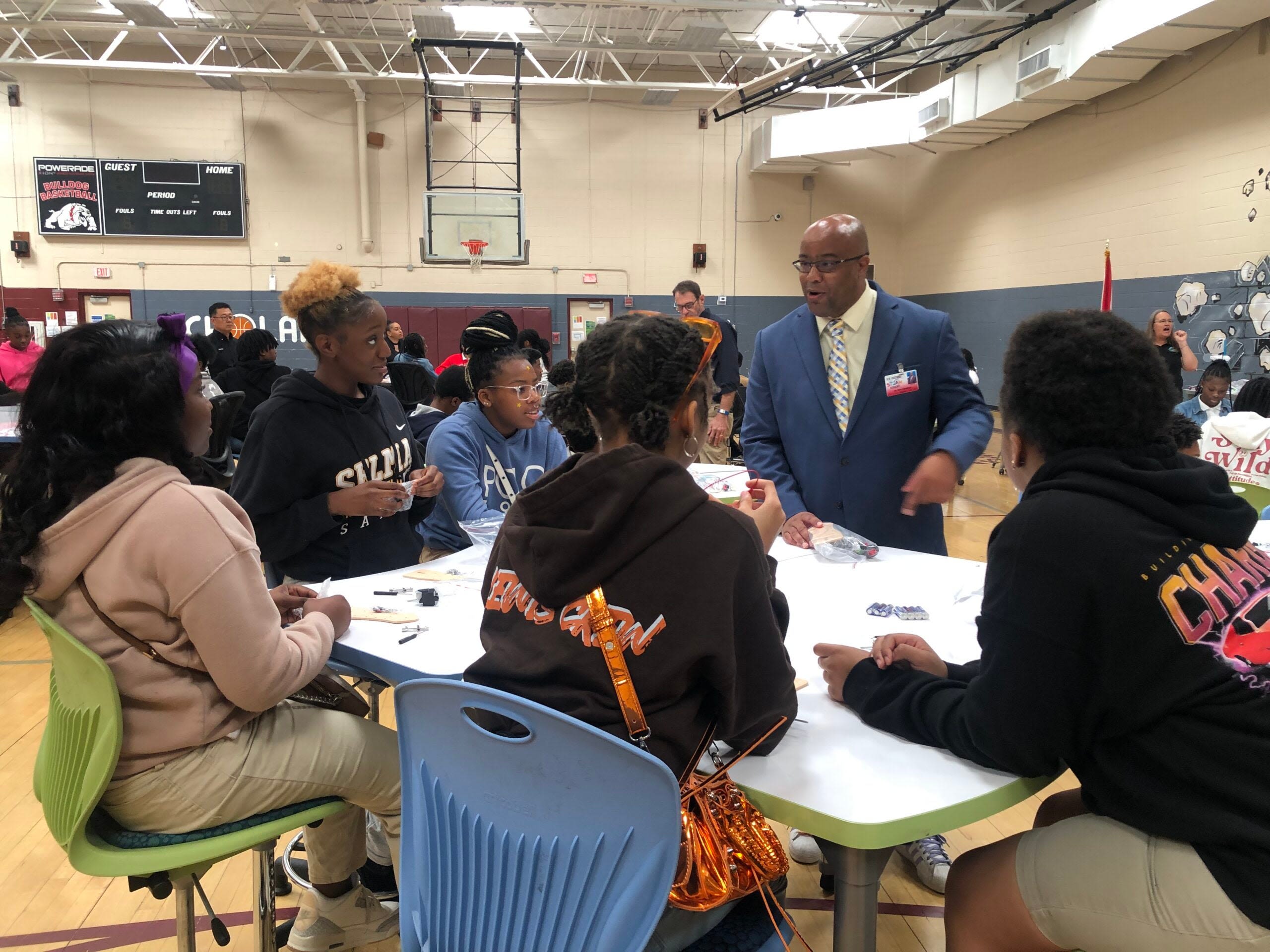 Hyundai Motor America visits R.B. Hudson Steam Academy - The Selma Times‑Journal