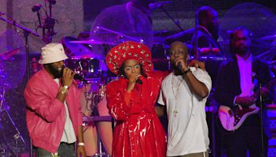 Lauryn Hill Says U.S. Tour Was Called Off Due to Low Ticket Sales — Which She Attributes to Media Sensationalizing...