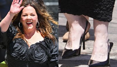 Melissa McCarthy Plays With Texture in Mara Hoffman Popcorn Dress and Classic Slingback Pumps for ‘Jimmy Kimmel’ Appearance