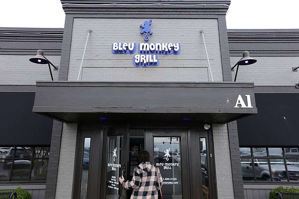OPINION | REVIEW: Some dishes succeed but service needs work at Bleu Monkey Grill | Arkansas Democrat Gazette