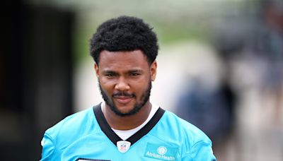 WATCH: Panthers rookie TE Ja'Tavion Sanders belts out Luke Combs song for reporters