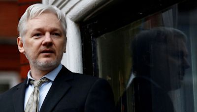 Julian Assange, da Wikileaks, autorizado a recorrer da extradição para os EUA