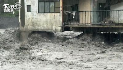 凱米颱風／豪雨襲廬山溫泉！居民、遊客全撤離 溪水暴漲慘況曝│TVBS新聞網