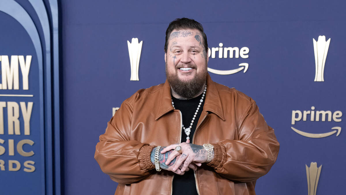 Jelly Roll Premieres New Song on "The Voice" | 100.1 WKQQ | Rachel Elliot